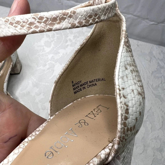 Lexi & Abbie Mindy Ankle Strap Chunky Heel Pointed Toe Pumps Size 8 - Picture 7 of 11